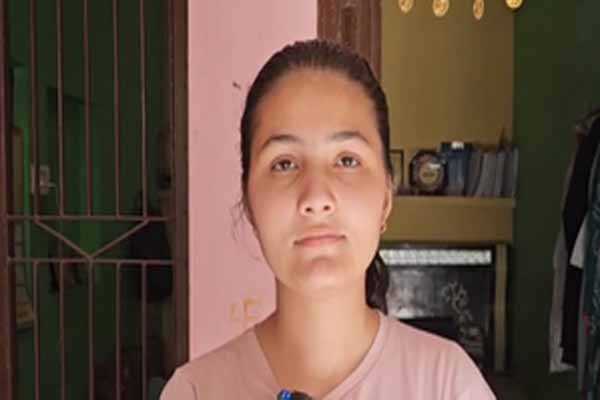 नीट की टॉपर अंजली ने दी प्रतिक्रिया, कहा, निराशा जरूर, दोबारा पेपर के लिए तैयार